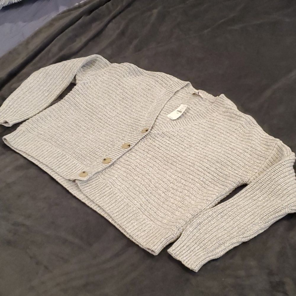 Beautiful light gray & white marbled GAP cardigan